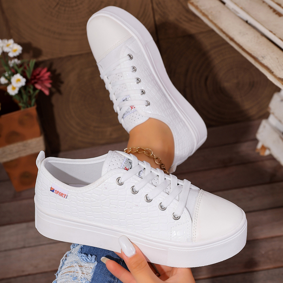 Novos Sapatos Casuais Feminino - Guipure Lace Panel avaliação e preço